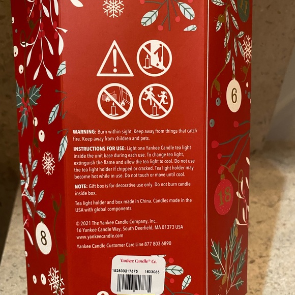 Yankee Candle Ceramic Penguin Candle Holder - Picture 9 of 9